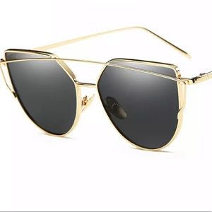 Black Mirrored Sunglasses